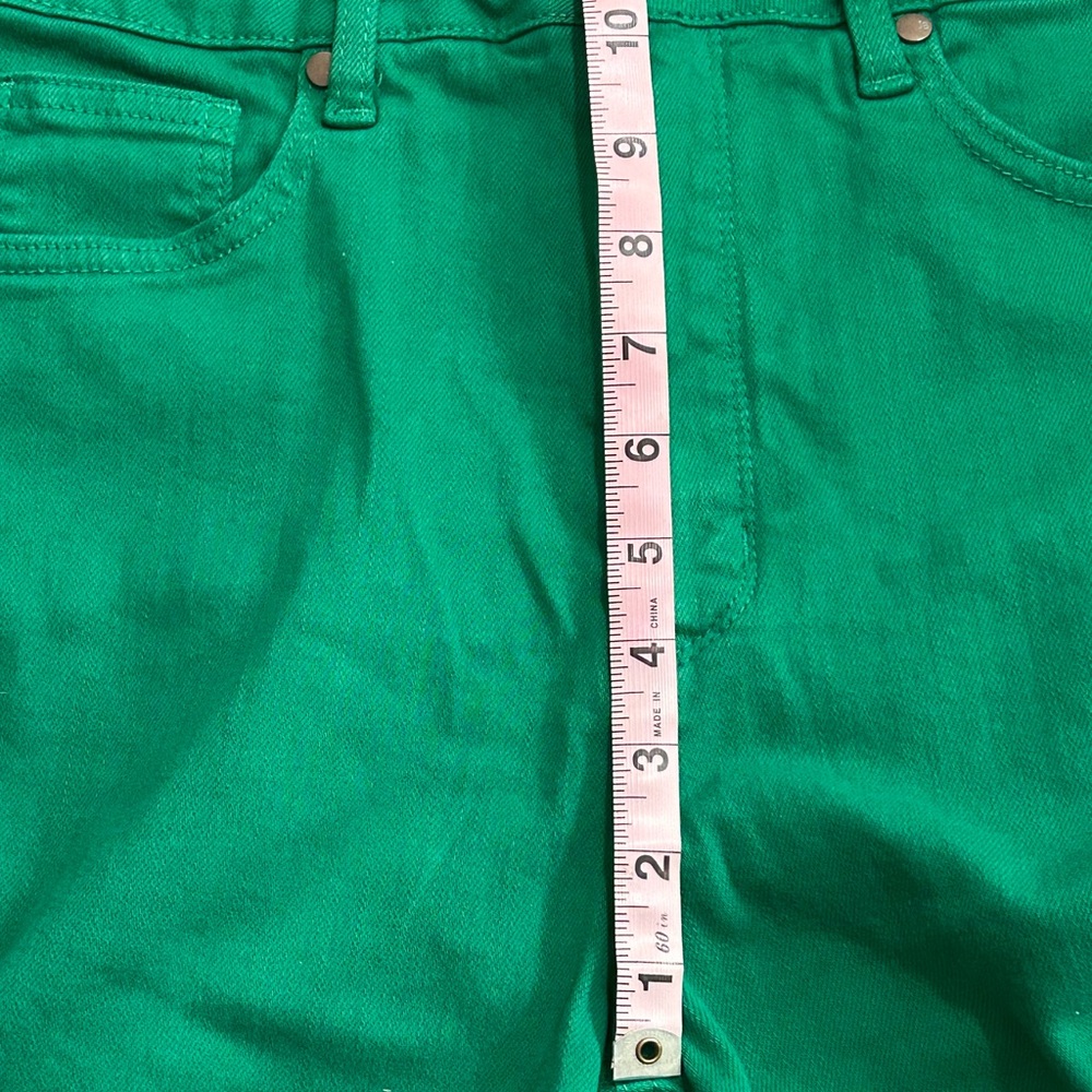 Judy Blue High-Waist Emerald Green Rolled Hem Shorts - Picture 8 of 10